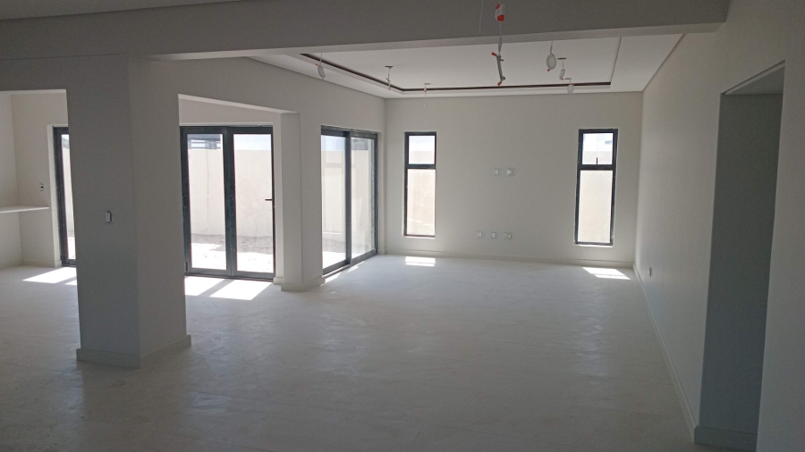 4 Bedroom Property for Sale in Sandown Western Cape